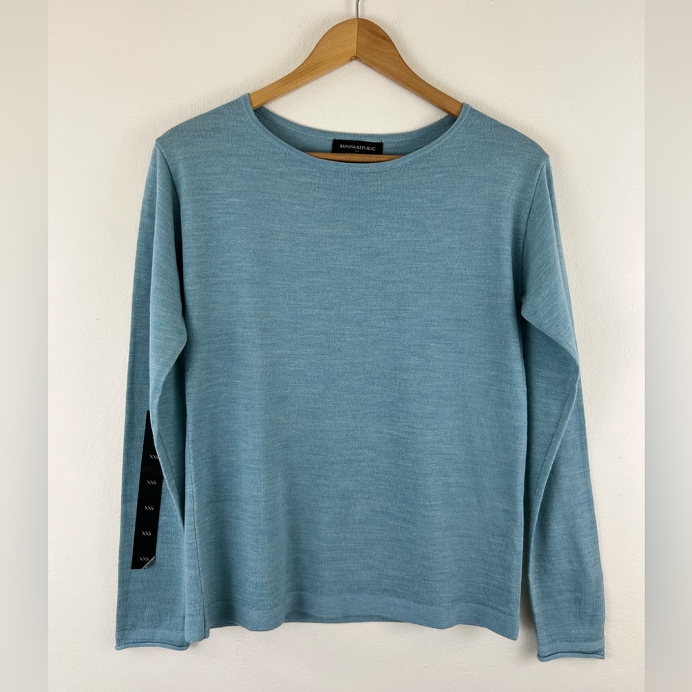 NWOT 100% Extra Fine Merino Wool Banana Republic Light Teal Crew Sweater Top